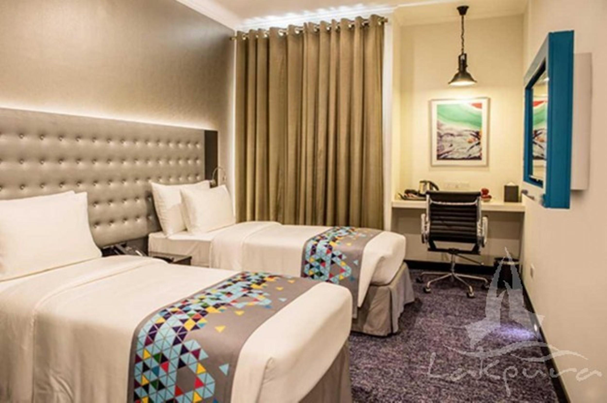 Fairway Colombo - Sri Lanka'S First Hotel With Robot Technology Exterior photo