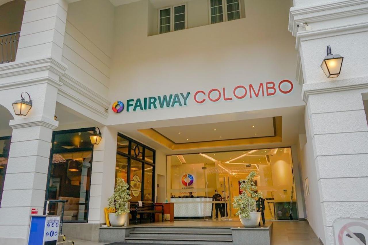Fairway Colombo - Sri Lanka'S First Hotel With Robot Technology Exterior photo