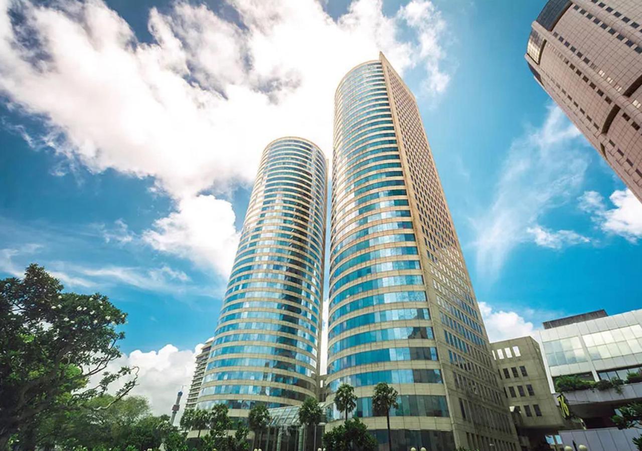 Fairway Colombo - Sri Lanka'S First Hotel With Robot Technology Exterior photo