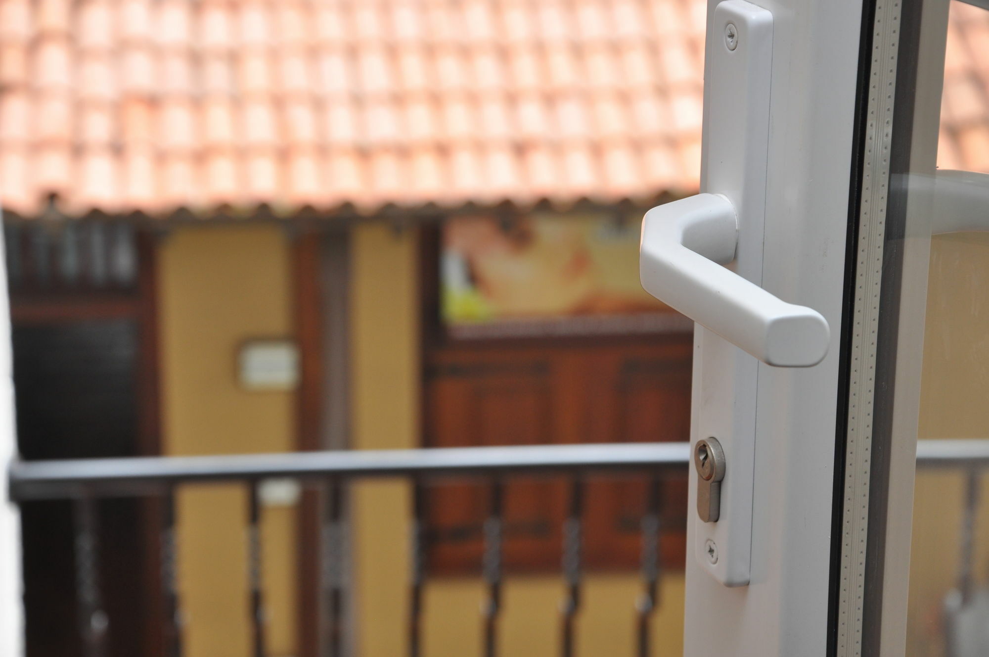 Fairway Colombo - Sri Lanka'S First Hotel With Robot Technology Exterior photo